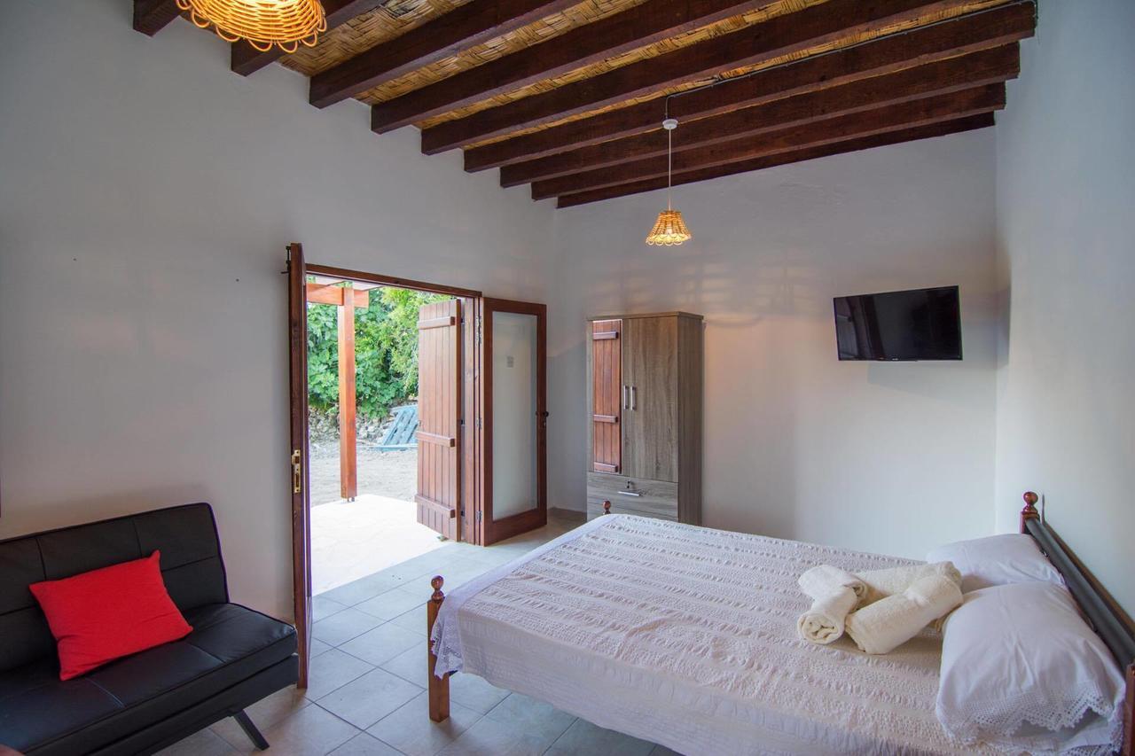 Гостевой дом Chloe'S House Pano Akourdalia Экстерьер фото