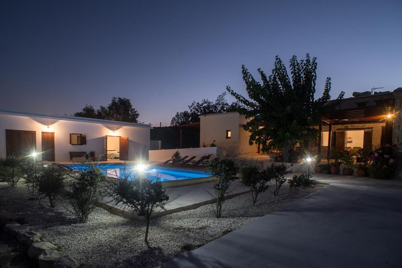 Гостевой дом Chloe'S House Pano Akourdalia Экстерьер фото